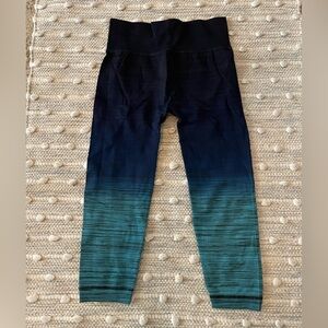 Shosho size small/medium cropped ombre leggings workout